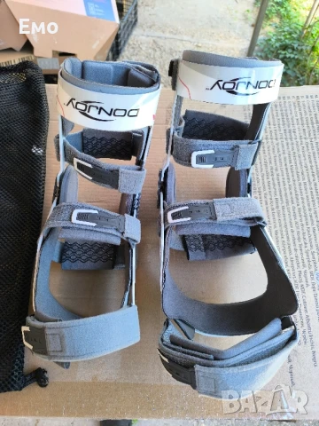 Ортеза за коляно Donjoy Renegade ACL, снимка 3 - Ортези и протези - 51365697