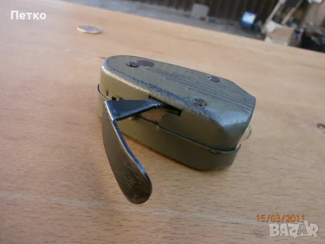 Механичен  военен фенер  PHILIPS HOLLAND, снимка 5 - Антикварни и старинни предмети - 49208448