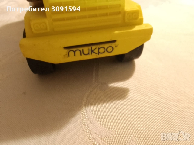 Соц ламаринено камионче бетонобъркачка, произведено в България в завода за играчки "Мир" Разград., снимка 4 - Колекции - 53597234