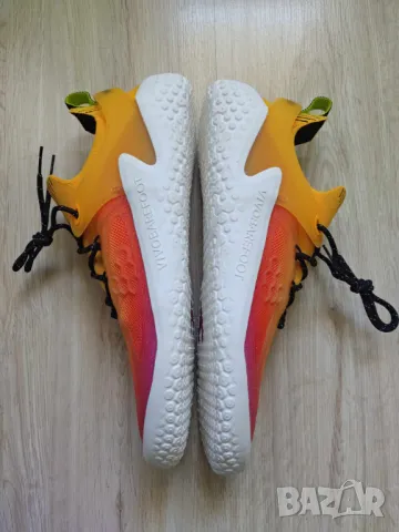 Чисто нови EU 44 Vivobarefoot Motus Strength Sunset Ibis обувки , снимка 3 - Спортни обувки - 50028378