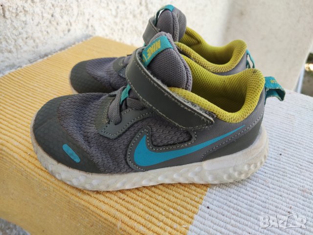 детски маратонки Nike Revolution 5, снимка 3 - Детски маратонки - 43306494