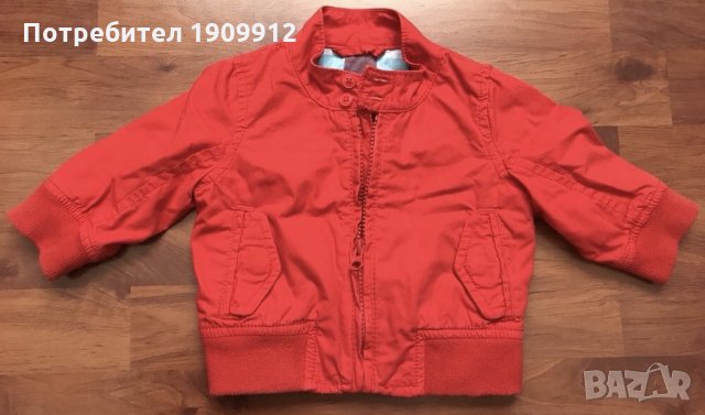 Червено яке Gap 6m.  Синьо яке Ralph Loren 12m