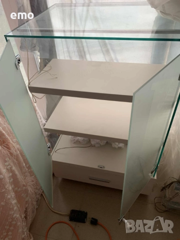 ЛУКСОЗНА ВИТРИНА italy 2 броя на цена 300 лева цена, снимка 6 - Секции и витрини - 52334669