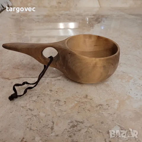 скандинавска дървена чаша