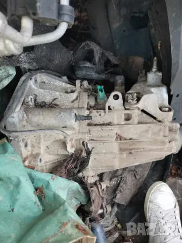 Скоростна кутия Дачия Дъстър TL8 B 000  8201057489 