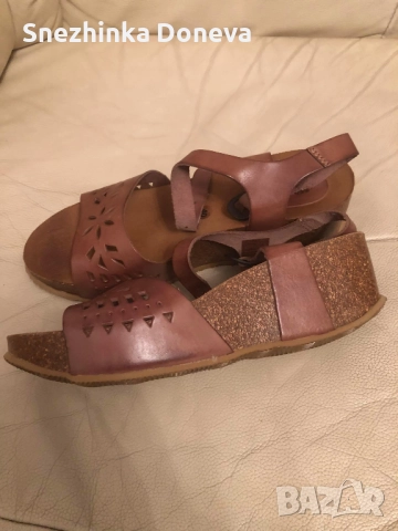 сандали Skechers, 40 лв, снимка 2 - Сандали - 52585349