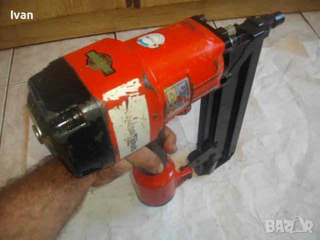 Италиански СТРОИТЕЛЕН ПНЕВМАТИЧЕН ТАКЕР  за пирони 51-91мм NIKEMA M90 Made in ITALY Промишлен Индуст, снимка 12 - Други инструменти - 47351814