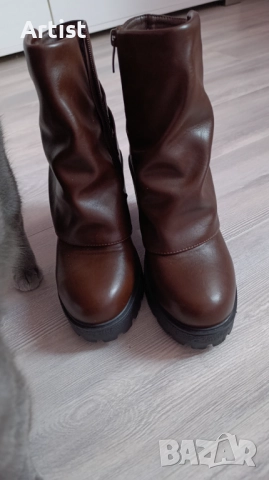 Нови удобни боти в кафяво, снимка 2 - Дамски боти - 52956208