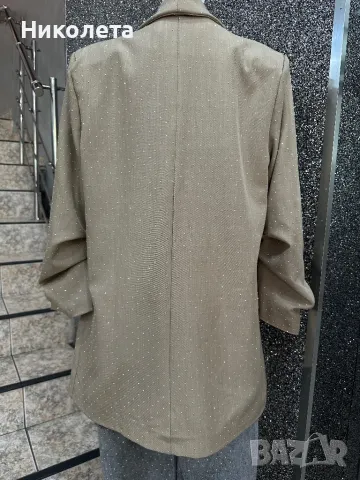 Сако с камъчета , снимка 2 - Сака - 50193439