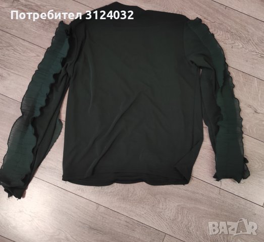 Продавам блуза с дълъг ръкав и къдрици, снимка 2 - Блузи с дълъг ръкав и пуловери - 38822296