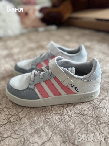 Детски кецове Адидас , снимка 2 - Детски маратонки - 52358801