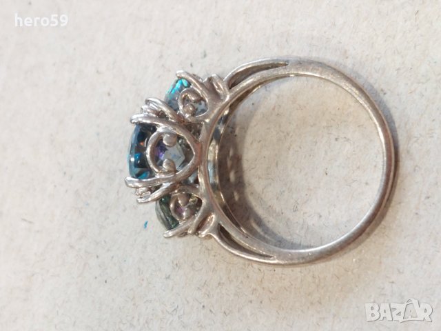 Дамски сребърен пръстен със синтетични сапфири, снимка 3 - Пръстени - 43960135