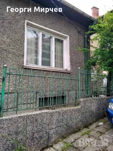 Продавам къща в Перник, кв.Варош -собственик , снимка 17 - Къщи - 52363453