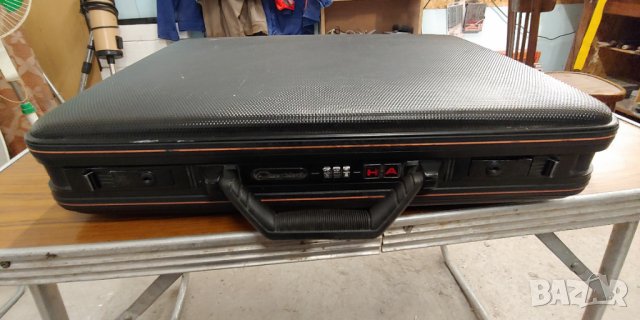 Твърди луксозни пътнически и дипломатически куфари, снимка 8 - Куфари - 27809133