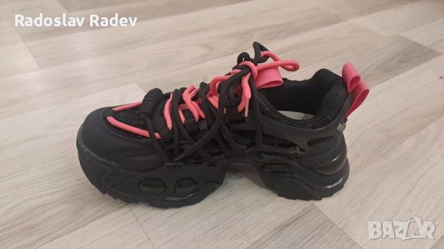 Продавам дамски маратонки чисто нови, снимка 4 - Кецове - 52486269