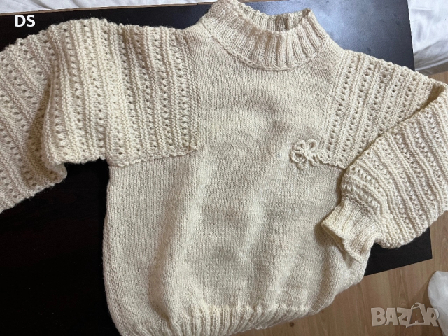 Дамски плетен пуловер