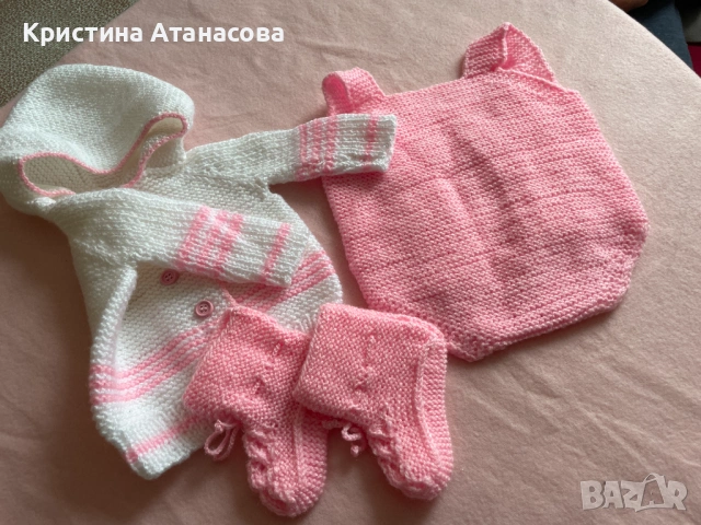 Розов ръчно плетен бебешки костюм, снимка 2 - Комплекти за бебе - 53057698