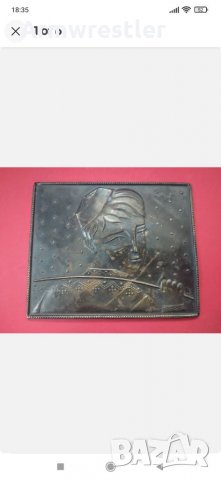 Руски Бронзов Плакет Момък, снимка 1