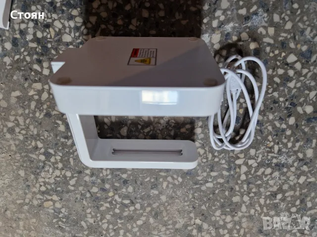 Безжично зарядно за телефон с UV-C УВ лампа стерилизатор, QI 10W, бял, снимка 3 - Други - 50285213