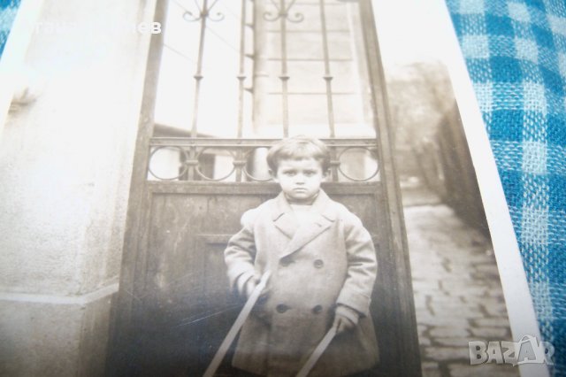 Стара снимка-картичка дете с играчка 1925г., снимка 4 - Други ценни предмети - 33143212