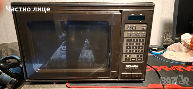 Продавам микровълнова фурна MIELE electronic M722