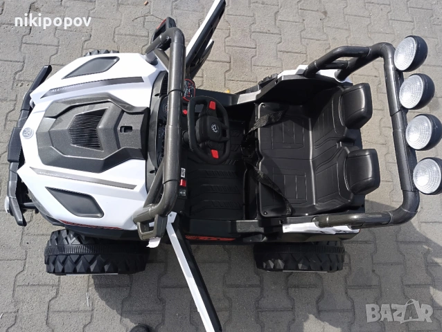 SAFARI двуместен акумулаторен джип JAKARTA 4x4 бял, снимка 8 - Детски велосипеди, триколки и коли - 53569389