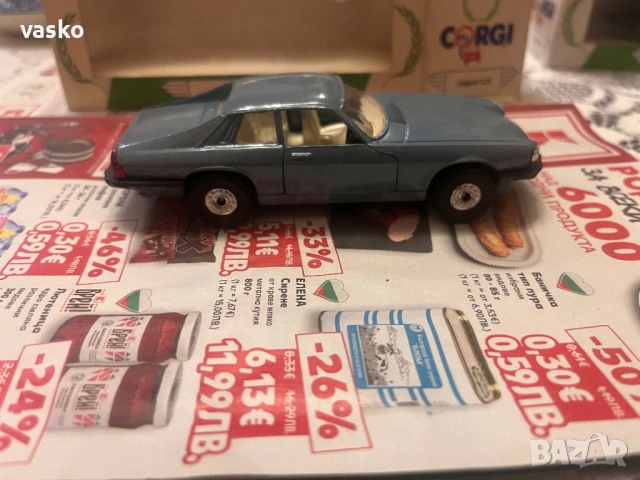 Английско Корги 1:43 Jaguar XJS, снимка 4 - Колекции - 53250333