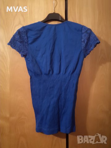 Нова синя еластична тениска с дантелени ръкави XS, снимка 2 - Тениски - 32991647