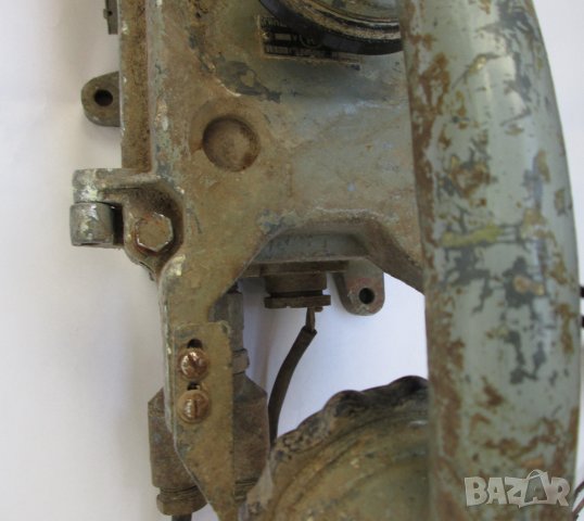голям СТАР телефон от подводница, 1969 и стар перископ от  танк  ТНПО - 170 А / JOW 20 DND 3, снимка 15 - Антикварни и старинни предмети - 28966088