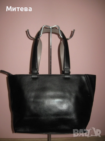 Calvin Klein® оригинална дамска чанта, снимка 2 - Чанти - 52676576