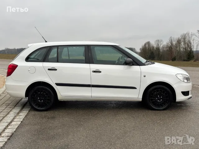 Skoda Fabia 1.6TDI 75KS 2010g, снимка 2 - Автомобили и джипове - 49136409