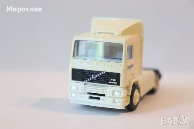 ALBEDO H0 1/87 VOLVO ВЛЕКАЧ МОДЕЛ КОЛИЧКА КАМИОН, снимка 3 - Колекции - 43316220