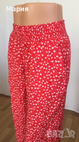 С размер Нов Дамски Панталон Monki с етикети Червен Бял Флорален на Цветя, снимка 11 - Панталони - 51823547