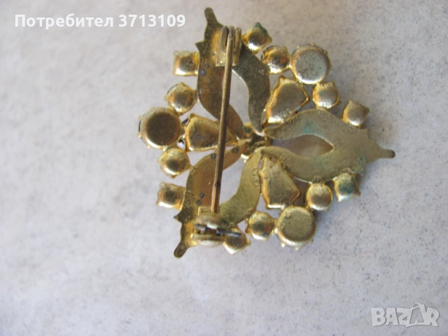 Красива Брошка Бохемия, гранати, позлата, снимка 3 - Други - 51668791