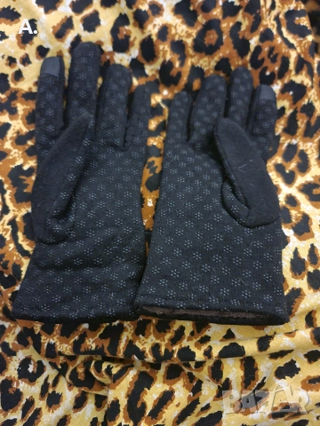 Дамски елегантни ръкавици с пух, 1път носени, снимка 2 - Чанти - 52937167