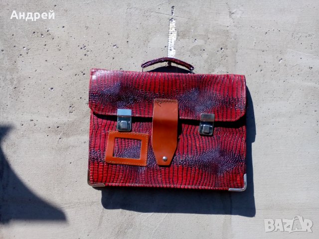 Стара ученическа чанта 