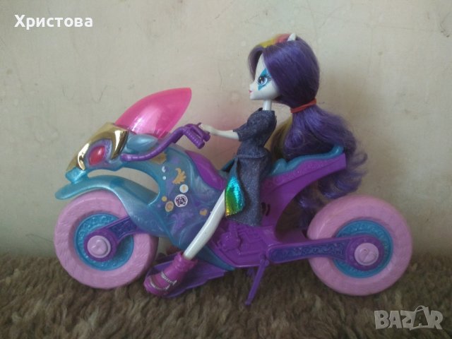 Кукла Му Little Pony Екуестрия и мотор на Hasbro, снимка 1 - Кукли - 43355810