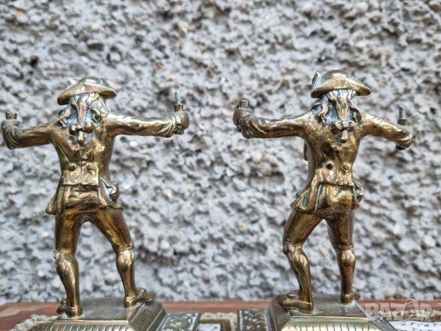 Антикварни Бронзови Свещници Фокусник Франция- (1930-1940г), снимка 7 - Антикварни и старинни предмети - 40112344