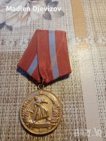 Медал -''За боева заслуга,,-12евро, снимка 3 - Антикварни и старинни предмети - 53477337