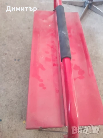 метален куфар с иструменти с инструменти