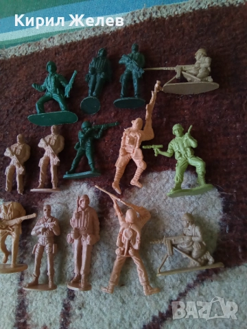 Войници пластмасови 12 броя 51727