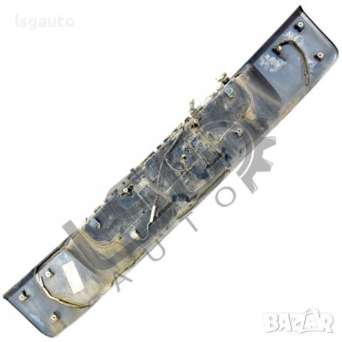 Лайсна заден капак рег. номер Renault Scenic II 2004-2009 RM130422N-37, снимка 2 - Части - 36588178