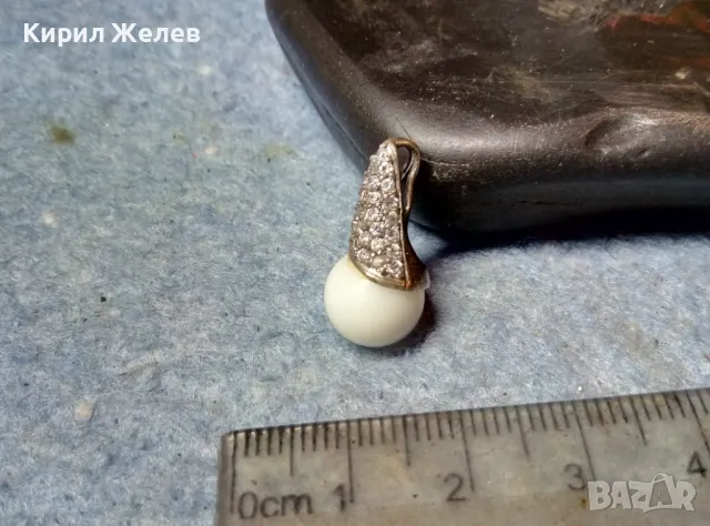 СКЪПОЦЕНЕН РЕТРО СТИЛ СРЕБЪРЕН МЕДАЛЬОН СРЕБРО 925 с ТОПЧЕ ШЛИФОВАН БЯЛ АХАТ и ЦИРКОНИ 47504