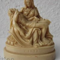 2 бр.  ПИЕТА  фигура, пластика, статуетка Исус Религия Микеланджело, снимка 10 - Статуетки - 28949493