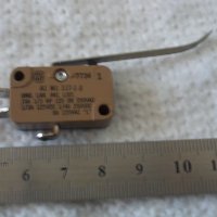 Малък шалтер 220v 5A AMF USA, снимка 4 - Друга електроника - 43533300