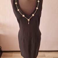Официална черна рокля с деколте от камъни тип колие - 27,00лв., снимка 2 - Рокли - 43343191