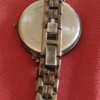 Марков дамски часовник ANNE KLEIN  WATER RESISTANT 100 futa стил и комфорт много красив 42549, снимка 6 - Дамски - 43744714