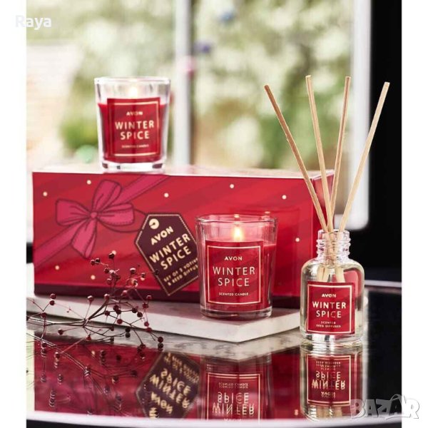 Комплект дифузер с две ароматни свещи - зимни подправки Avon, снимка 1