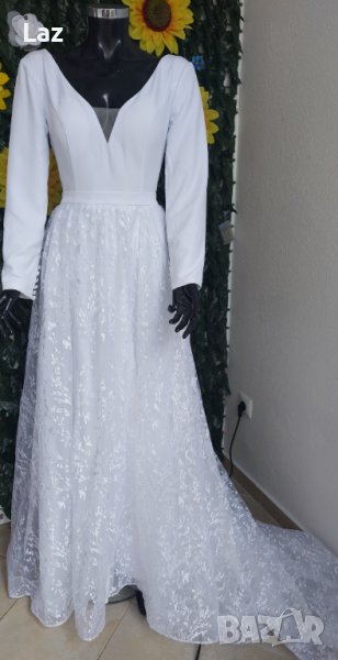 сватбена булчинска рокля с шлейф и ръкави, снимка 1