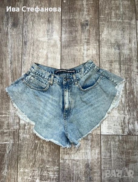 Разкошни къси дамски  дънкови бермуди панталони  тип пеперуда Alexander Wang, снимка 1